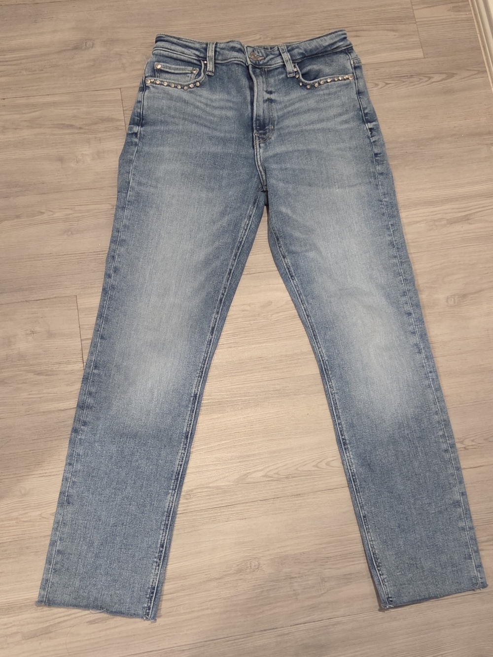 Guess Straight Leg Jeans